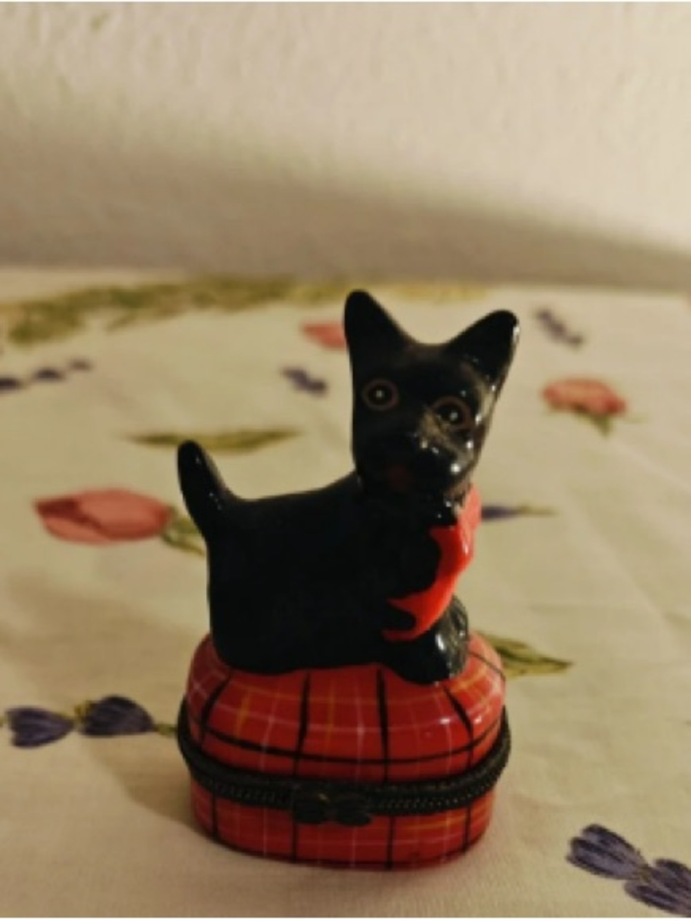 Black Scottie Dog Decorative Trinket Box with Red Plaid Base